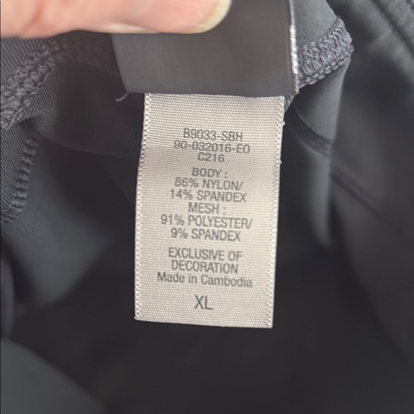 Champion Black and Gray Athletic Capri Leggings XL - Picture 8 of 10